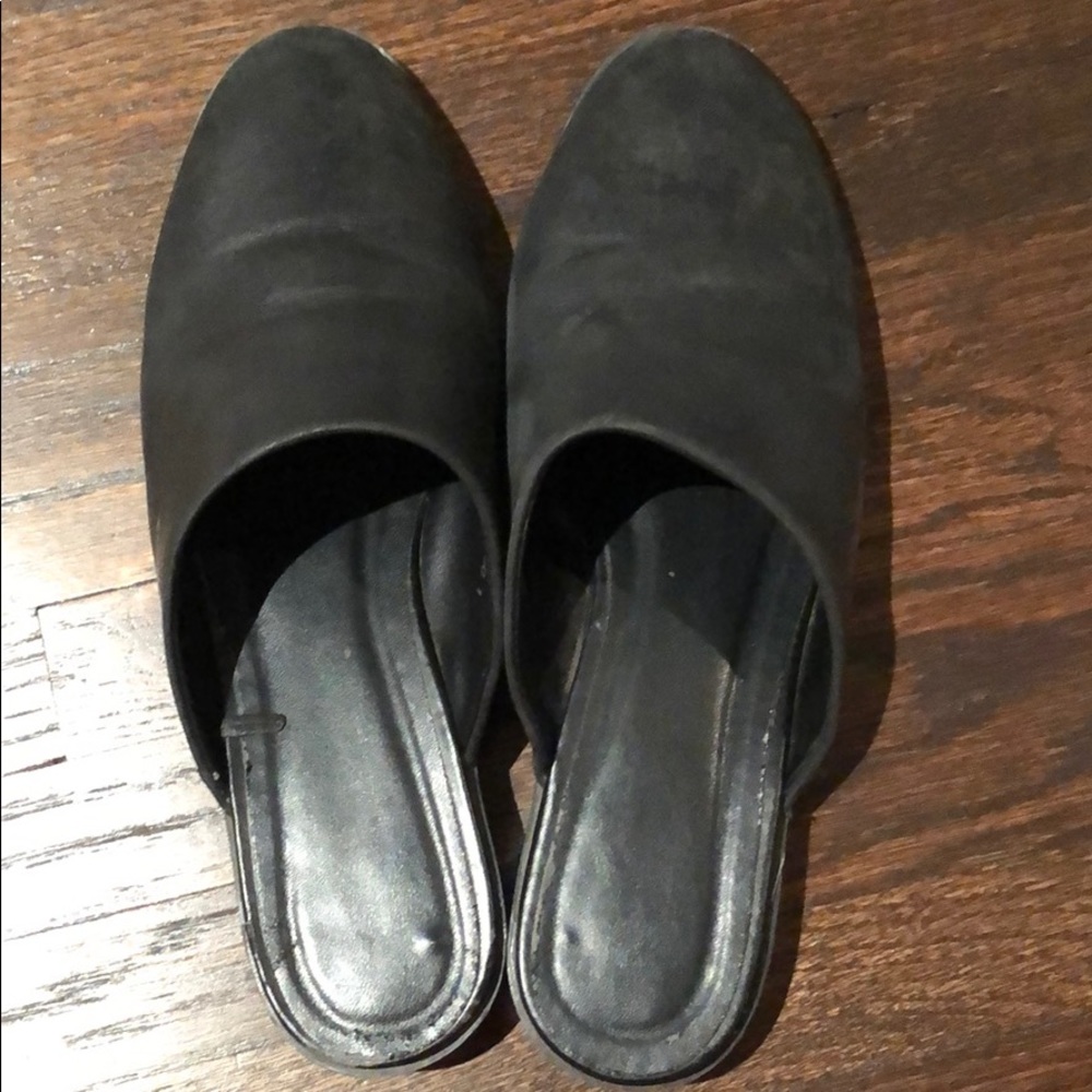 Leather black mules